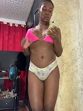 Snapshot of sweetsarabig22cm chatting on January 8, 7:45 pm sweetsarabig22cm online show from January 8, 7:45 pm