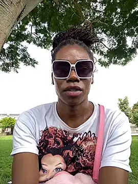 Snapshot of sweetsarabig22cm chatting on March 3, 7:28 pm sweetsarabig22cm online show from March 3, 7:28 pm