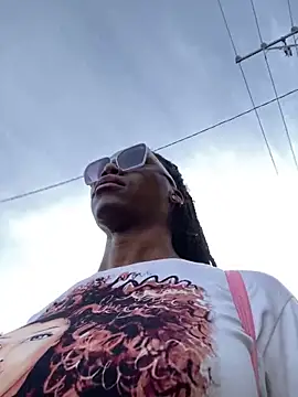 Snapshot of sweetsarabig22cm chatting on March 8, 10:56 pm sweetsarabig22cm online show from March 8, 10:56 pm