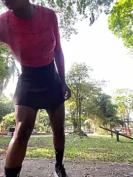 Snapshot of sweetsarabig22cm chatting on September 23, 12:52 pm sweetsarabig22cm online show from September 23, 12:52 pm