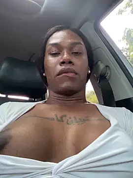 sweetsarabig22cm online show from April 20, 9:27 pm