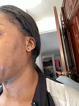 sweetsarabig22cm online show from April 21, 1:50 pm