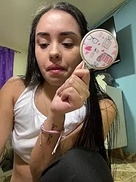 Kimmymadison- online show from January 10, 9:05 pm