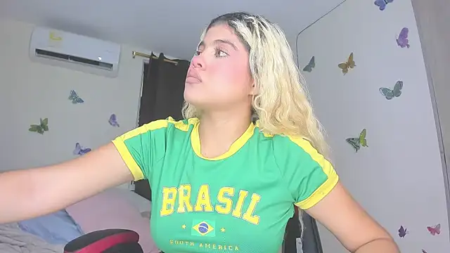 sofiacastillo01 online show from November 15, 1:18 pm