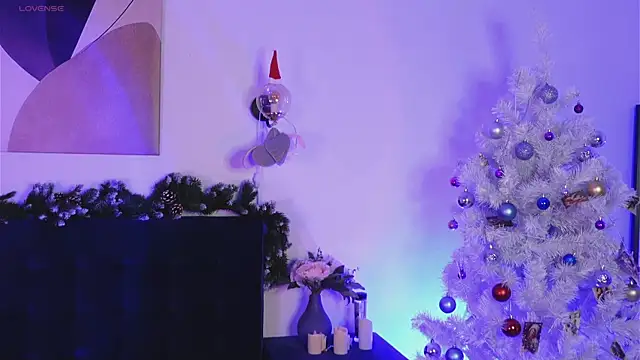 Snapshot of MrsPrude chatting on December 13, 8:41 am MrsPrude online show from December 13, 8:41 am