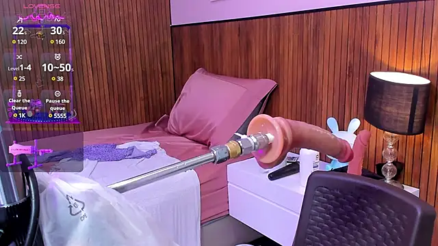 lola clit online show from February 8, 5:39 pm