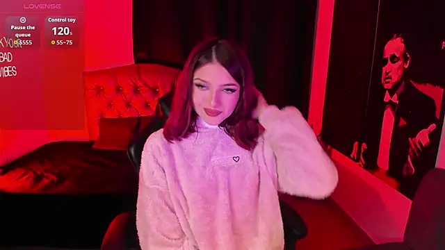Snapshot of VictoriaRosse_ chatting on May 23, 11:53 pm VictoriaRosse online show from May 23, 11:53 pm