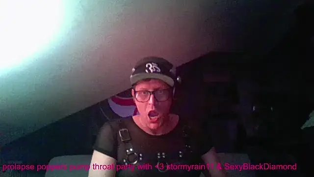 Bigthroaterboy online show from December 1, 9:48 pm