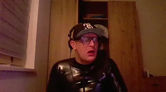 Bigthroaterboy online show from February 11, 11:12 pm