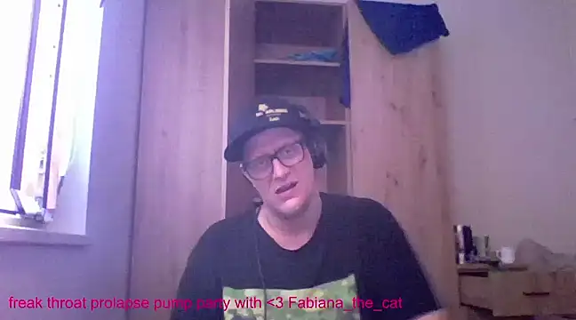 Bigthroaterboy online show from March 1, 3:16 pm