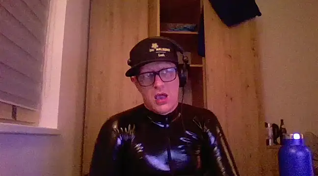 Bigthroaterboy online show from March 3, 3:52 am