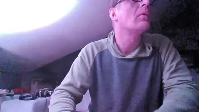 Bigthroaterboy online show from October 26, 5:08 pm