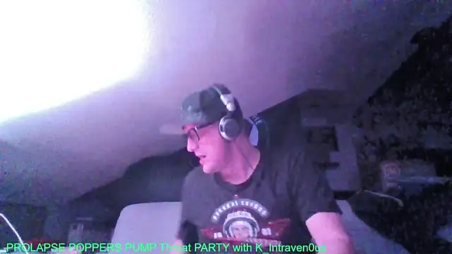 Bigthroaterboy online show from October 30, 9:37 pm