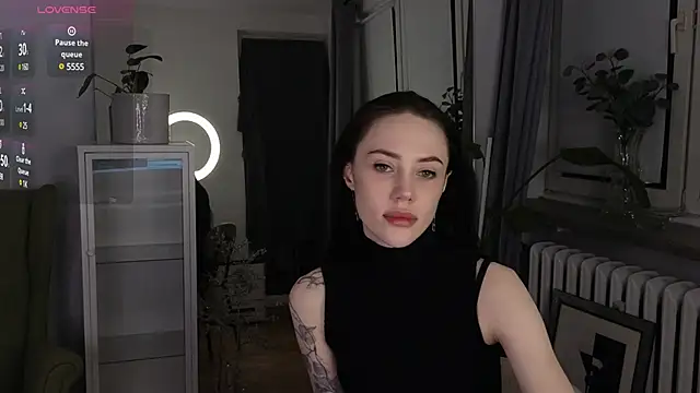 Sara Tranquil online show from March 6, 9:09 pm