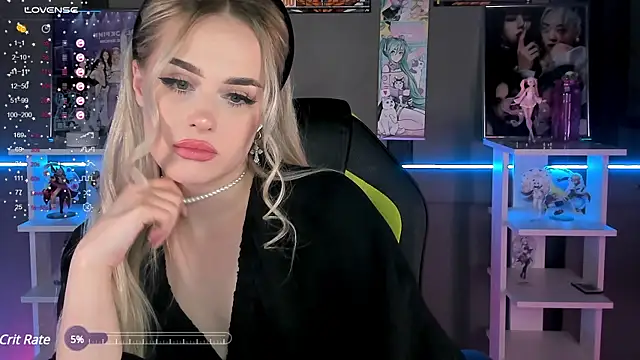 Snapshot of Ellen_Soft chatting on February 13, 8:03 pm Ellen Soft online show from February 13, 8:03 pm