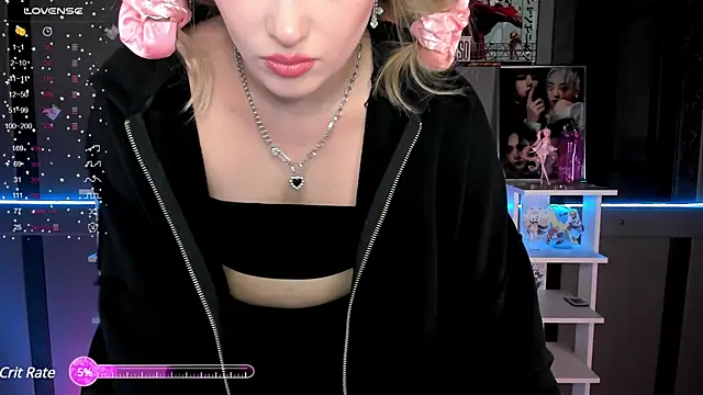 Snapshot of Ellen_Soft chatting on March 22, 4:04 pm Ellen Soft online show from March 22, 4:04 pm