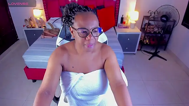 ShantalDior online show from September 11, 5:40 am