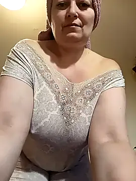 Snapshot of Women-pleasures chatting on December 23, 6:55 am Women-pleasures online show from December 23, 6:55 am