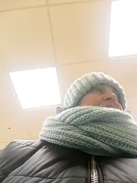 Snapshot of Women-pleasures chatting on January 3, 6:46 pm Women-pleasures online show from January 3, 6:46 pm