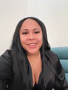 HaileyDiana online show from February 15, 12:01 pm