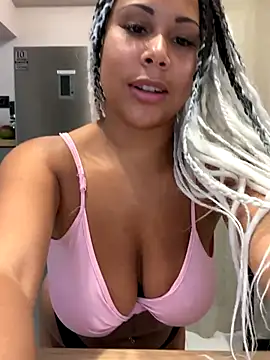 HaileyDiana online show from October 8, 4:48 pm