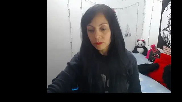 lili peach online show from January 30, 11:45 pm