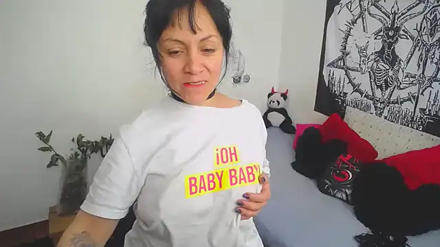 lili peach online show from March 15, 3:37 pm