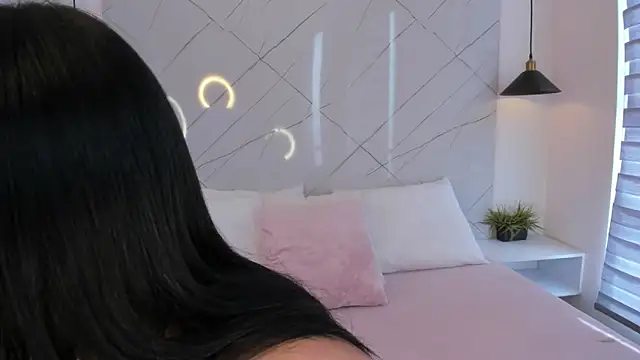 ANTONELLA  ROUSE  online show from September 28, 1:27 pm