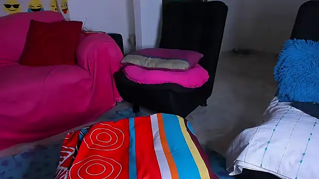 kerlysmith 24 online show from October 3, 8:39 pm