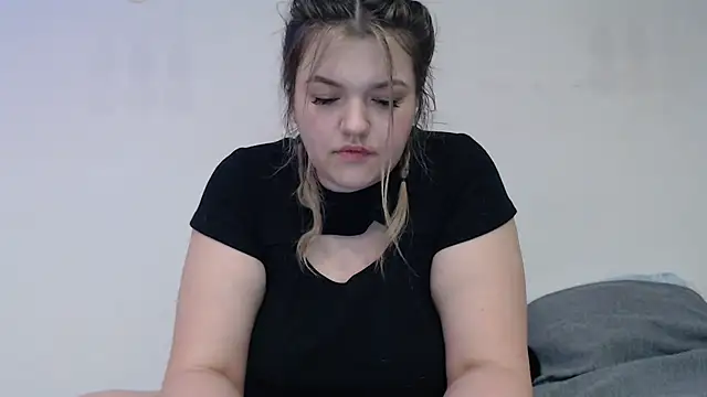 Snapshot of AnitaWillias chatting on February 23, 2:18 am AnitaWillias online show from February 23, 2:18 am
