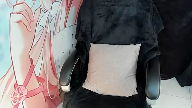 AllysonMilf69 online show from September 19, 2:07 pm