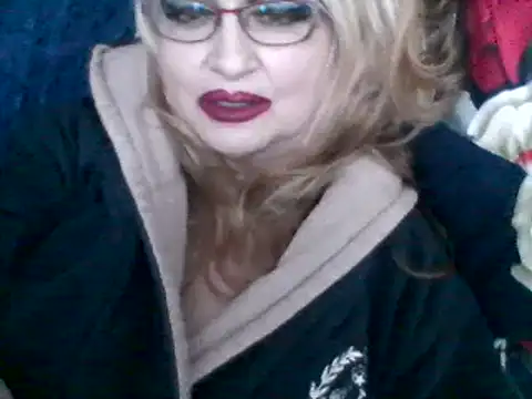 CarlyTreat online show from February 15, 7:39 pm