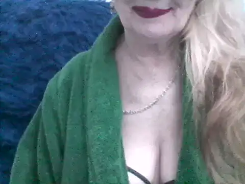 CarlyTreat online show from February 22, 6:19 pm