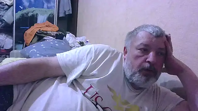 Snapshot of Art_Ass chatting on February 21, 10:00 pm Art Ass online show from February 21, 10:00 pm