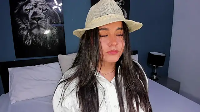 Liana Bernocchi online show from March 6, 11:31 pm