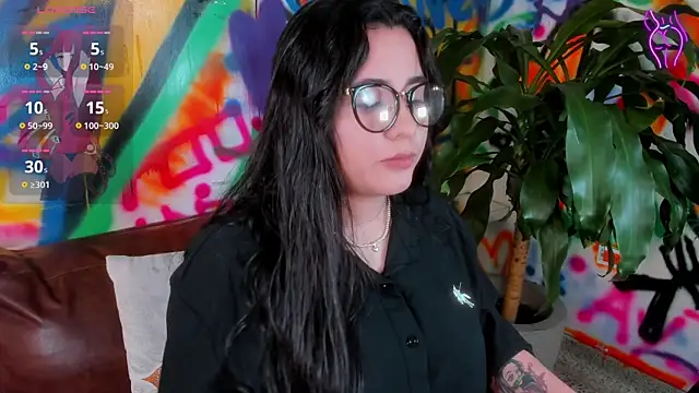 Liana Bernocchi online show from October 29, 10:00 pm