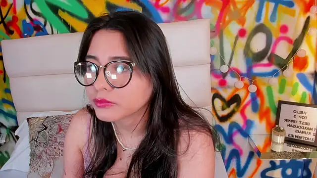 Liana Bernocchi online show from November 23, 8:52 pm