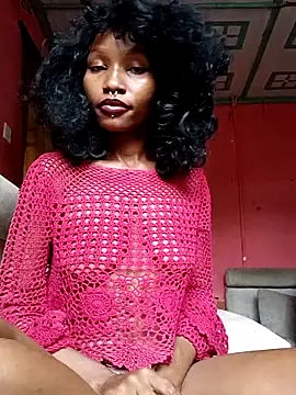 Snapshot of Kaykaydolly chatting on June 22, 2:14 pm Kaykaydolly online show from June 22, 2:14 pm