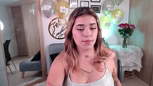 Snapshot of JoselinFlower_ chatting on March 23, 12:36 am JoselinFlower  online show from March 23, 12:36 am