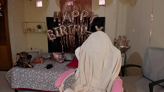 shanakendal2 online show from February 10, 4:36 pm