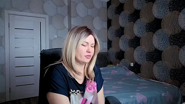 Snapshot of natusik chatting on February 5, 8:32 am natusik online show from February 5, 8:32 am