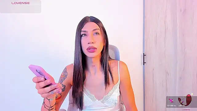 sofiaa grey  online show from November 11, 2:50 pm