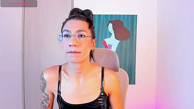 Snapshot of sofiaa_grey_ chatting on February 20, 2:17 pm sofiaa grey online show from February 20, 2:17 pm