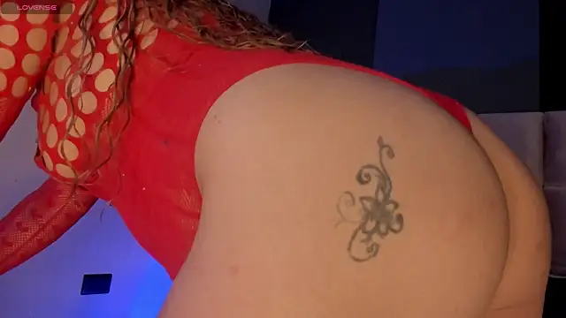 Shayla27 online show from April 15, 7:58 pm