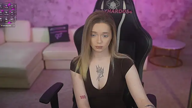 Cassy-Celestial  online show from April 4, 7:06 am