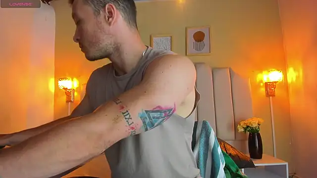 juan prior online show from November 17, 1:28 pm