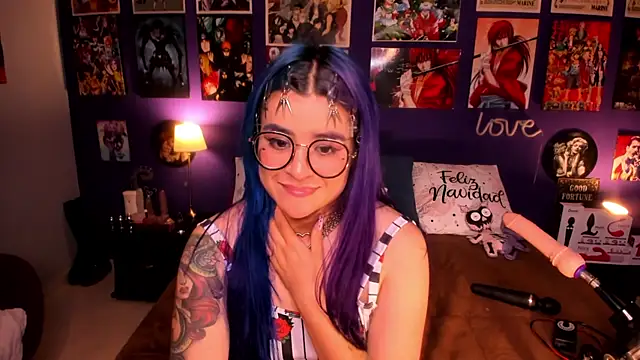 Snapshot of anne_cross chatting on December 12, 5:52 am anne cross online show from December 12, 5:52 am