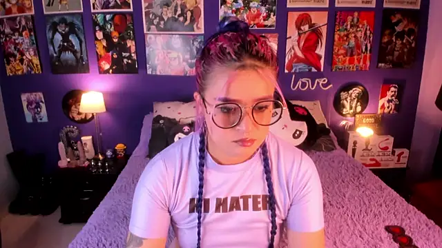 Snapshot of anne_cross chatting on September 10, 11:27 pm anne cross online show from September 10, 11:27 pm