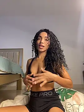 nicoleebony1 online show from December 19, 7:54 pm