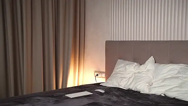 Snapshot of Pleasure_Addiction chatting on February 17, 10:29 am Pleasure Addiction online show from February 17, 10:29 am